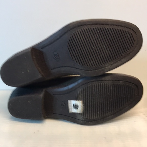 UGG Emmeth Women's Chelsea Boot - Picture 8 of 10